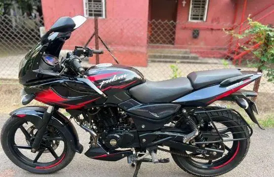 Bajaj Pulsar RS200 ABS 2022