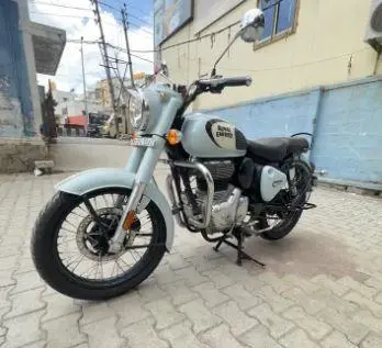 Royal Enfield Classic 350cc Classic Dark Dual Channel 2023
