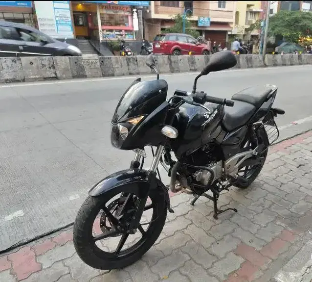 Bajaj Pulsar 180cc 2013