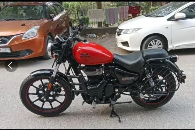 Royal Enfield Meteor 350 Fireball 2023
