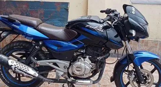 Bajaj Pulsar 180cc 2015