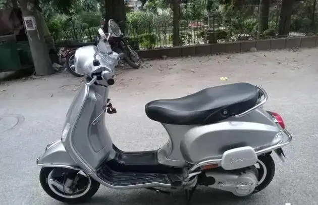 Piaggio Vespa LX 125cc 2022