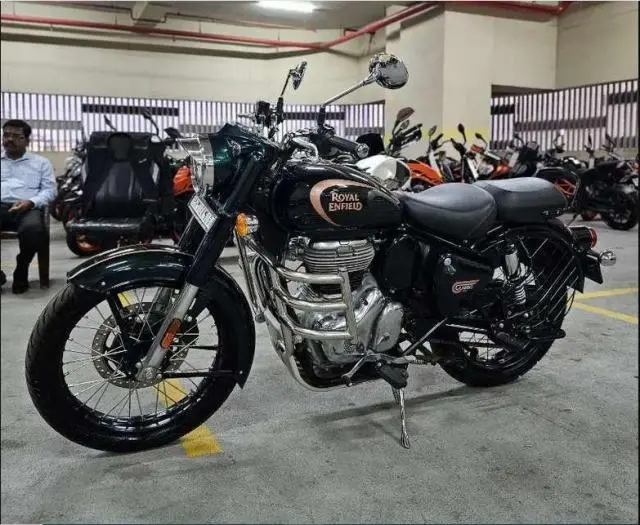 Royal Enfield Classic 350cc Classic Dark Dual Channel 2023