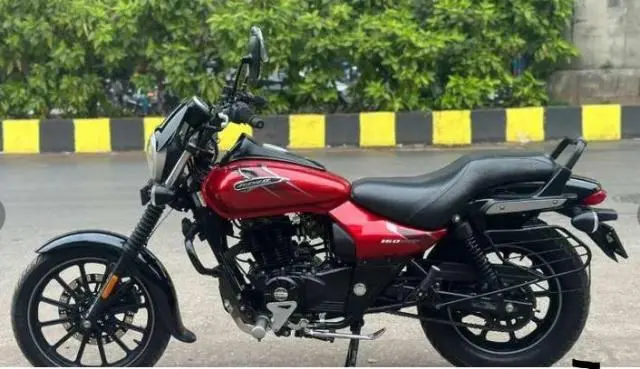 Bajaj Avenger Street 160 ABS FI BS6 2020