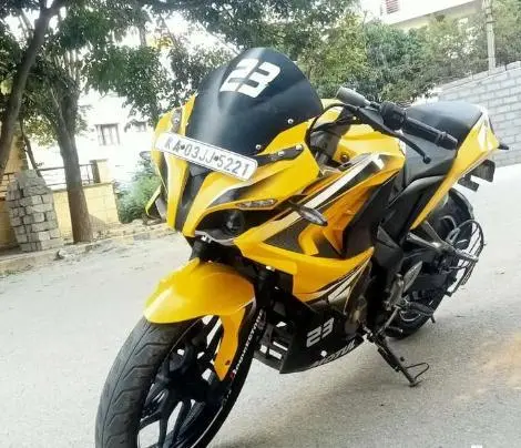 Bajaj Pulsar RS200 2017