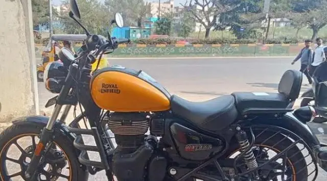 Royal Enfield Meteor 350 Fireball 2022