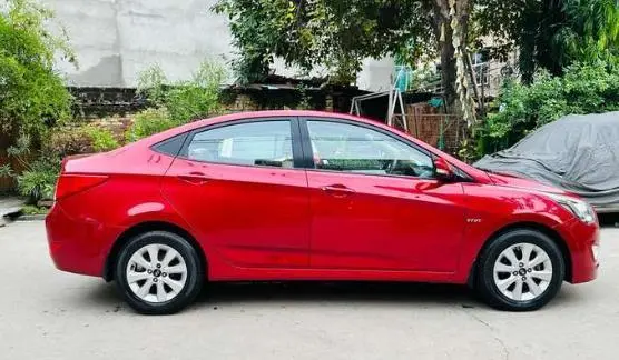 Hyundai Verna FLUIDIC 1.6 VTVT SX 2015