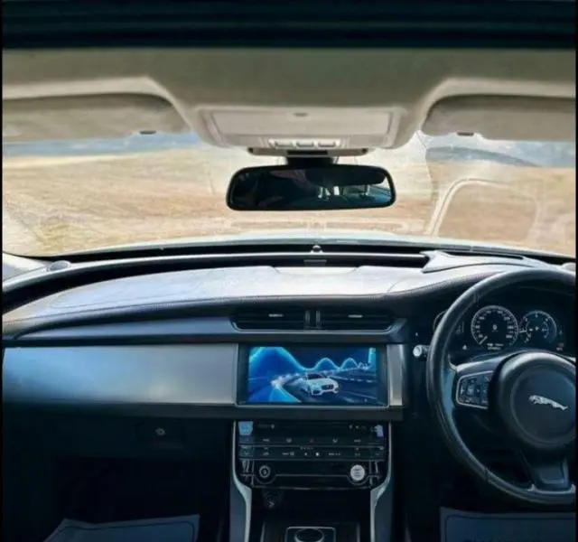 Jaguar XF 2.2 Diesel Luxury 2015