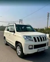 Mahindra TUV300 T6 Plus 2016