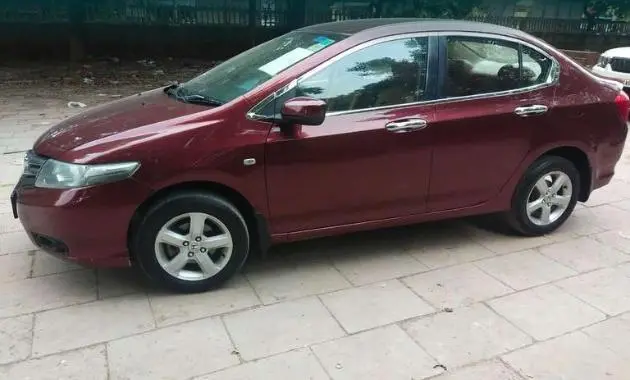 Honda City S i-VTEC 2012