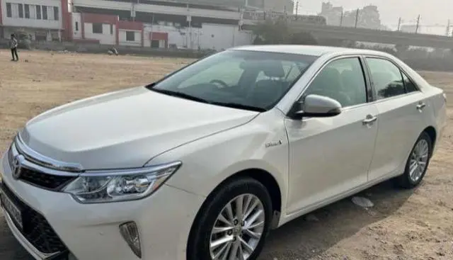Toyota Camry Hybrid 2016