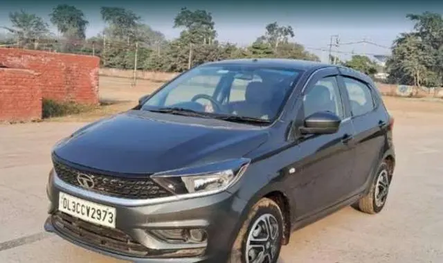 Tata Tiago Revotron XT 2022