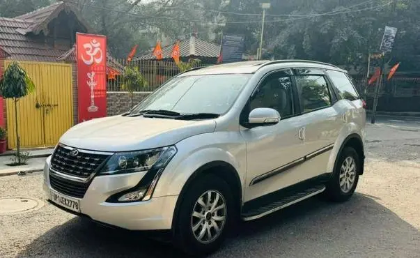 Mahindra XUV500 W9 AT BS6 2020