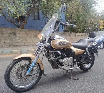 Bajaj Avenger 220cc 2017