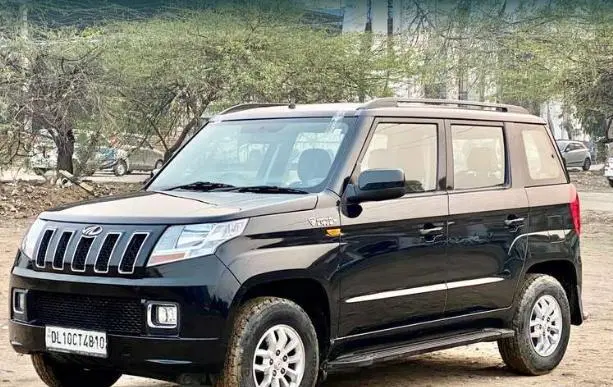 Mahindra TUV300 T8 2016