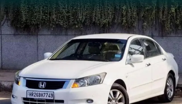 Honda Accord 2.4 AT 2011