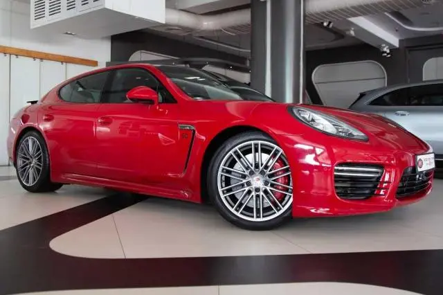 Porsche Panamera Turbo S 2023
