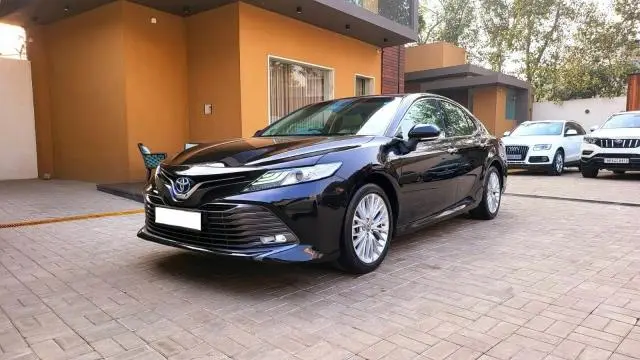 Toyota Camry Hybrid 2020