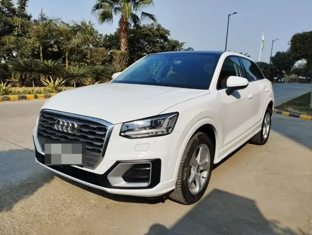 Audi Q2 Premium Plus 2021
