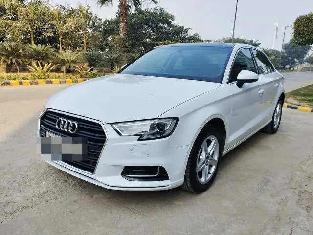 Audi A3 35 TFSI Premium Plus 2018