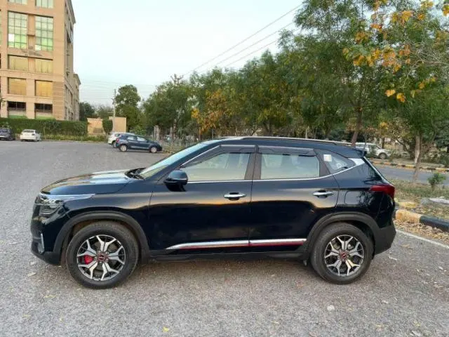 Kia Seltos GTX Plus AT 1.5 Diesel Dual Tone 2023