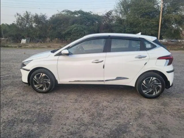 Hyundai i20 Asta 1.2 IVT Petrol 2021