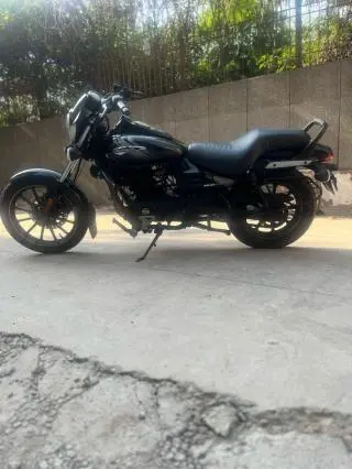 Bajaj Avenger Street 160 ABS FI BS6 2020