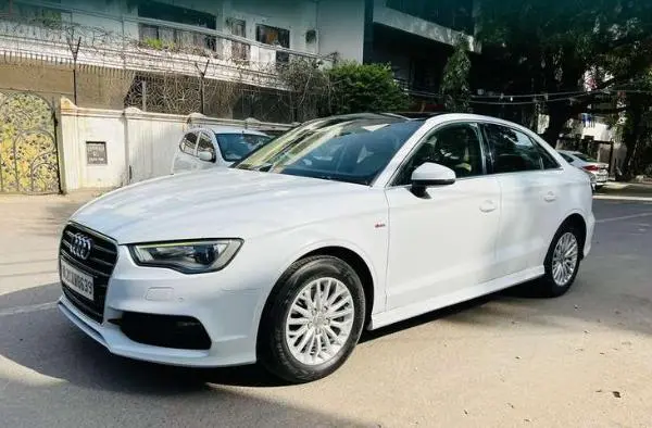 Audi A3 35 TDI Premium Plus  with Sunroof 2017