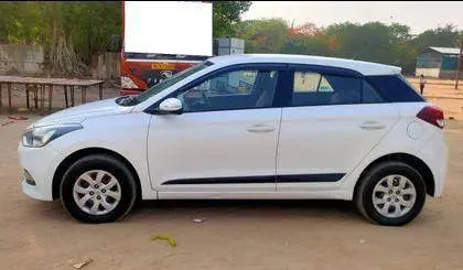 Hyundai i20 Sportz 1.4 CRDi 2015