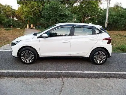 Hyundai i20 Sportz 1.2 IVT Petrol 2023