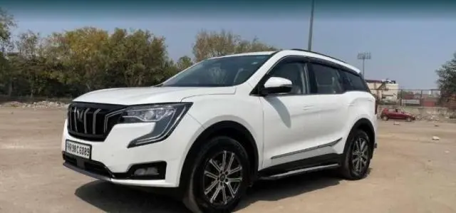 Mahindra XUV700 AX 7 Petrol MT 7 STR 2022