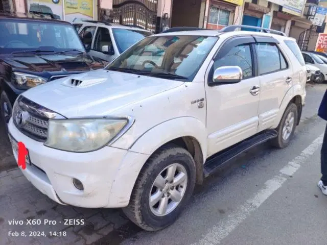 Toyota Fortuner 2.5 4x2 AT TRD Sportivo 2010