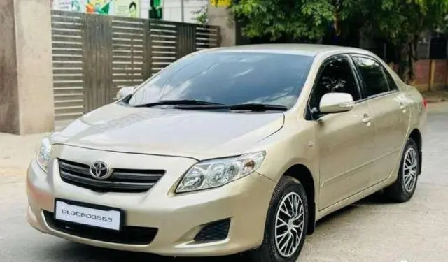 Toyota Corolla Altis 1.8 J 2010