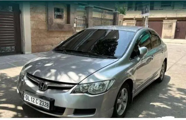 Honda Civic 1.8 V AT 2010