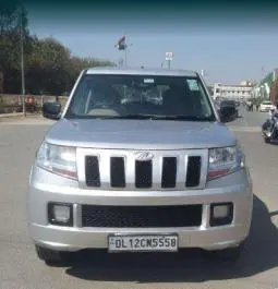 Mahindra TUV300 T4 Plus 2018