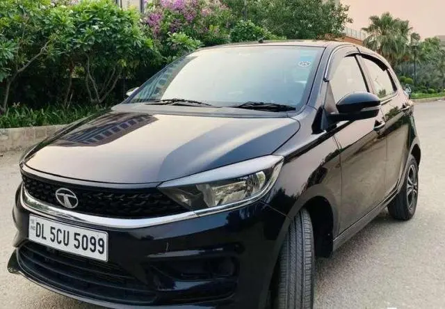 Tata Tiago XT (O) 2022