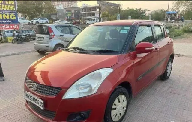 Maruti Suzuki Swift VXi 2012