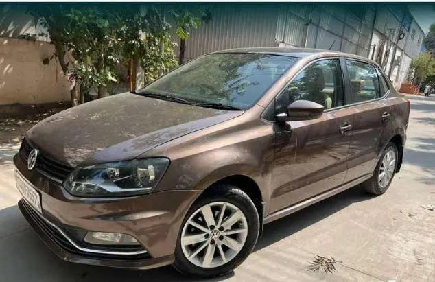 Volkswagen Ameo Highline 1.2L (P) 2017