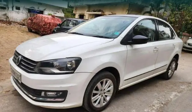 Volkswagen Vento Highline Diesel 2015