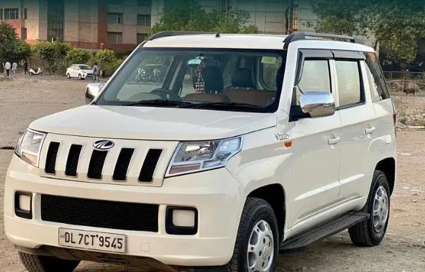 Mahindra TUV300 T6 2016