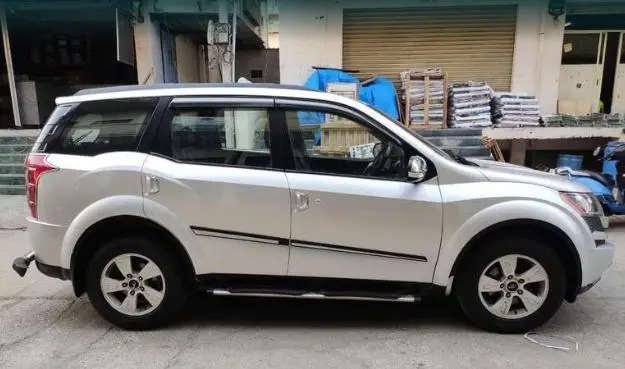 Mahindra XUV500 W8 2014