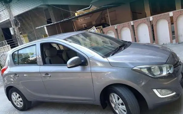 Hyundai i20 Sportz 1.4 CRDi 2014