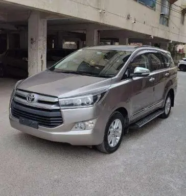 Toyota Innova Crysta 2.8 Z AT 7 STR 2017