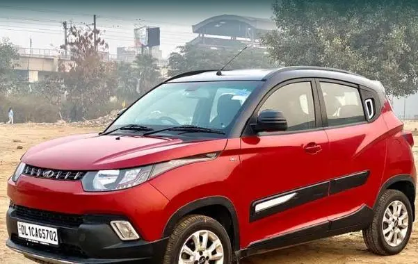 Mahindra KUV100 K 8 DUAL TONE D 6 STR 2017