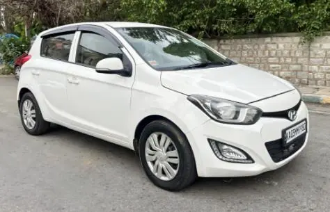 Hyundai i20 Sportz AT 1.4 2013