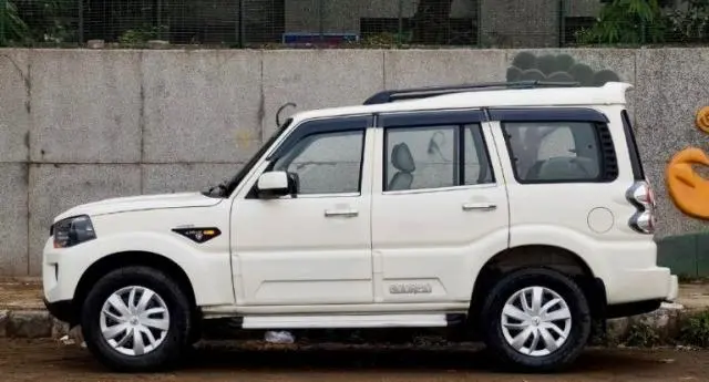 Mahindra Scorpio S4 2018