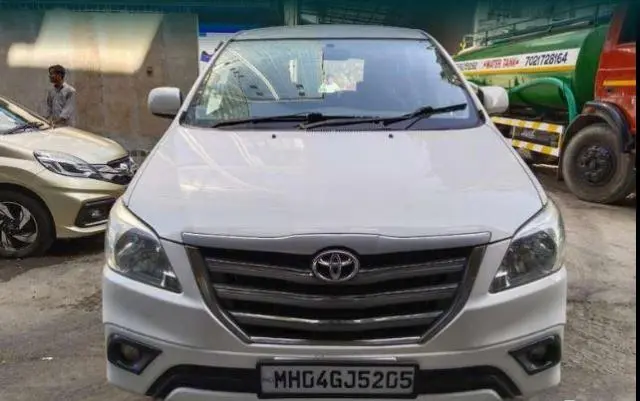 Toyota Innova 2.5 G 7 STR BS IV 2014