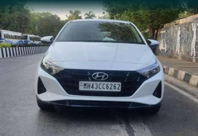Hyundai i20 Asta (O) 1.2 IVT 2022