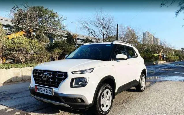Hyundai Venue S 1.2 Petrol 2022