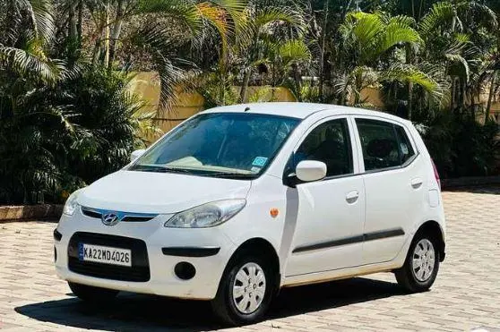 Hyundai i10 Magna 1.2 AT 2011